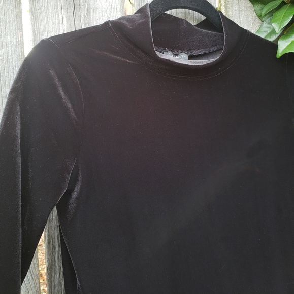 New! Talbots Petities black velvet mock neck top - Picture 3 of 9